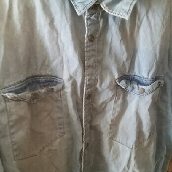 Calvin Klein buttonup - Picture 2 of 3